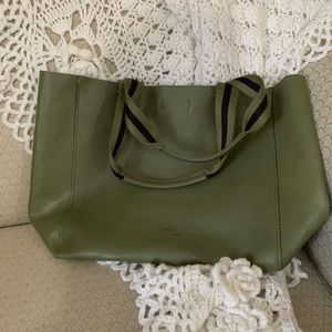 Coach tote style handbag in olive green.